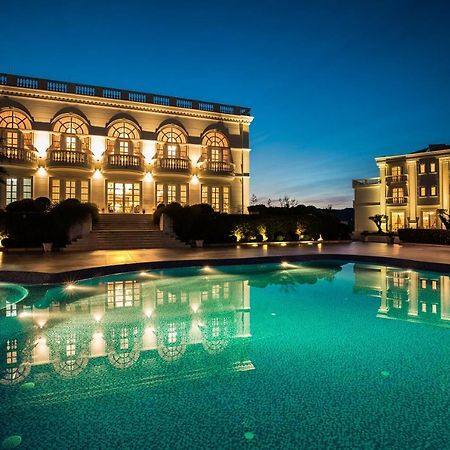Royal Hill Hotel Vorë Exteriör bild