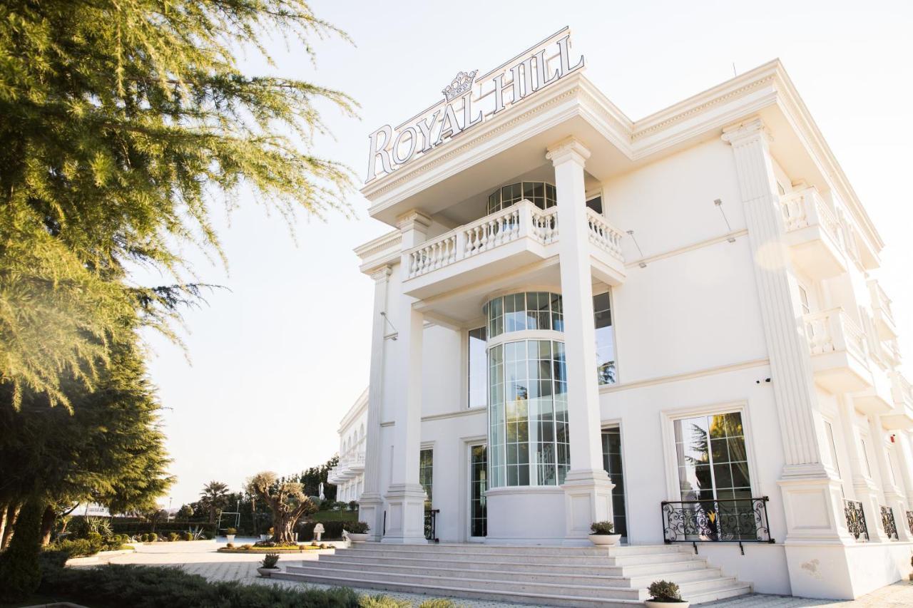Royal Hill Hotel Vorë Exteriör bild